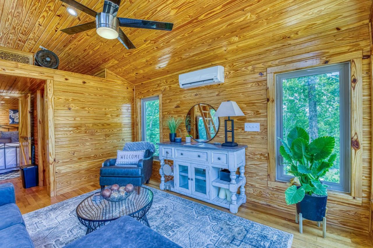 The Gemini-A Dreamy, Waterfront Tiny Cabin Rogersville المظهر الخارجي الصورة